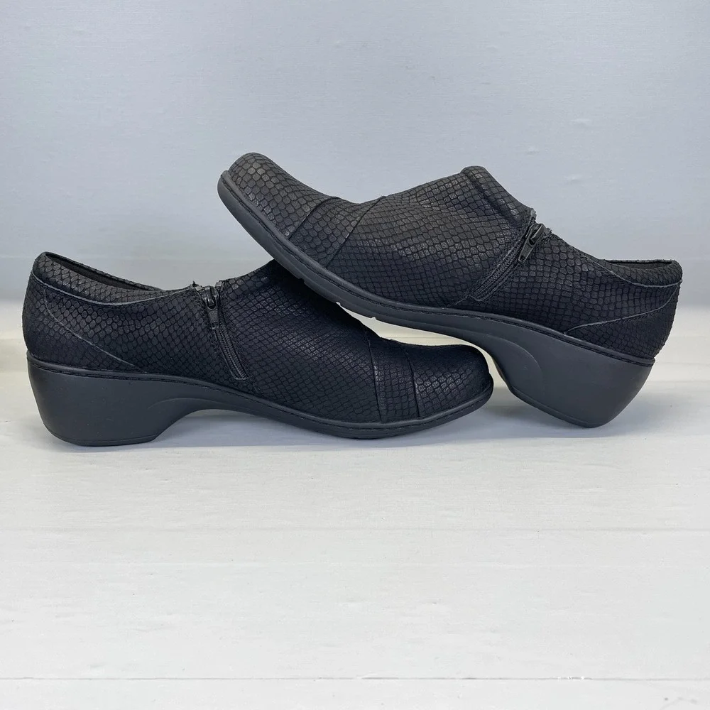 Clarks Channing Ann Shoes Womens Size 12M Black Leather Side Zip Comfort Loafers